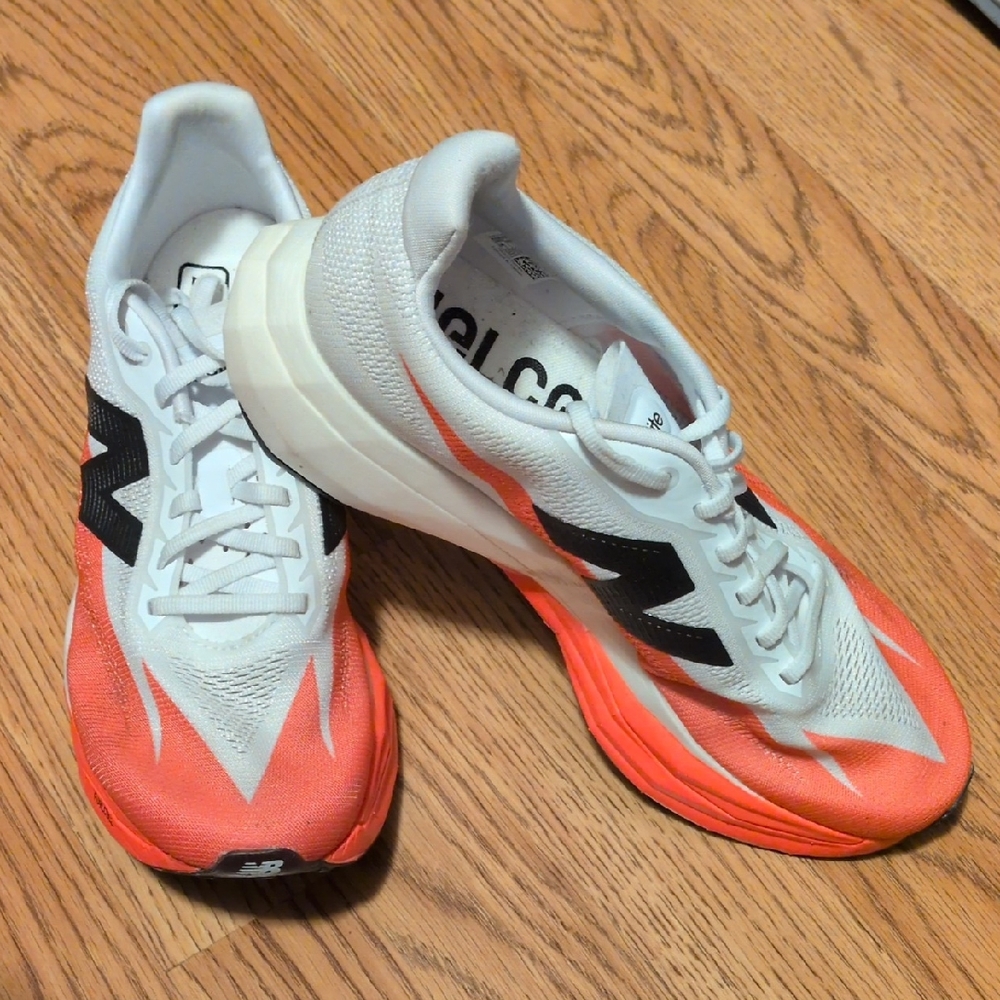 New Balance Fuelcell Supercomp Elite V5.  Women 8.5!